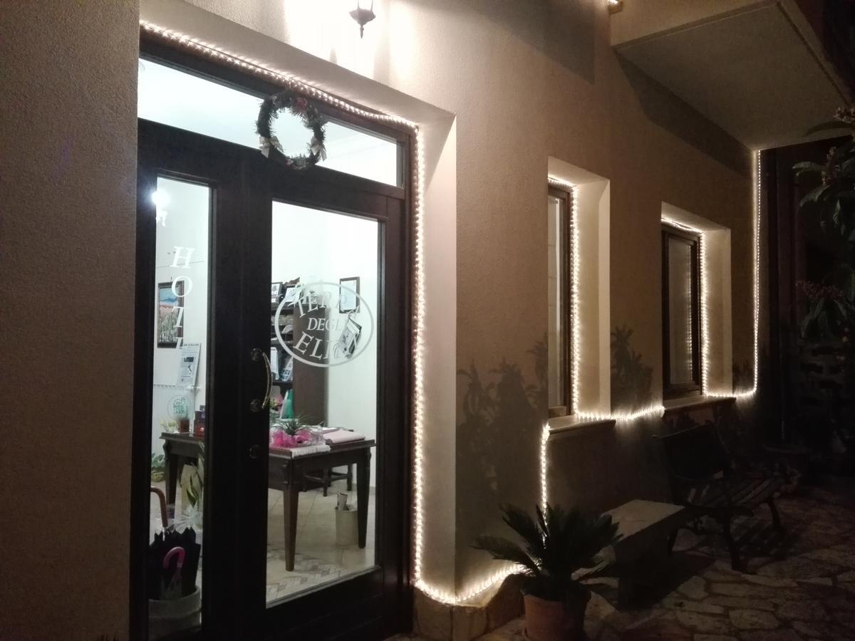 Hotel Terra Degli Elimi 3*