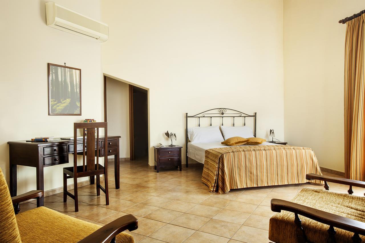 Hotel Terra Degli Elimi 3*